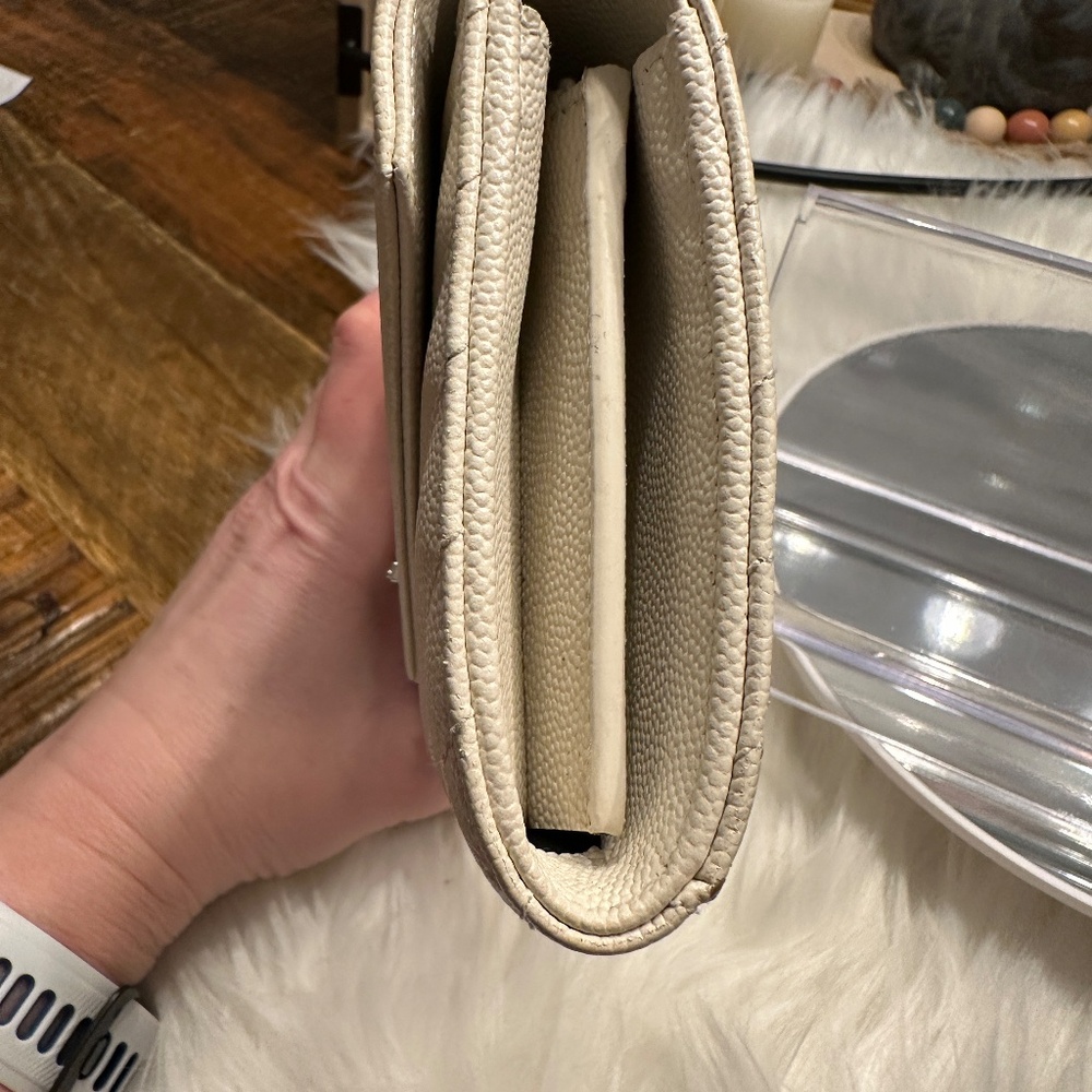 ❌❌❌SOLD❌❌❌YSL RARE Colorway Wallet🤍 - Picture 5 of 11